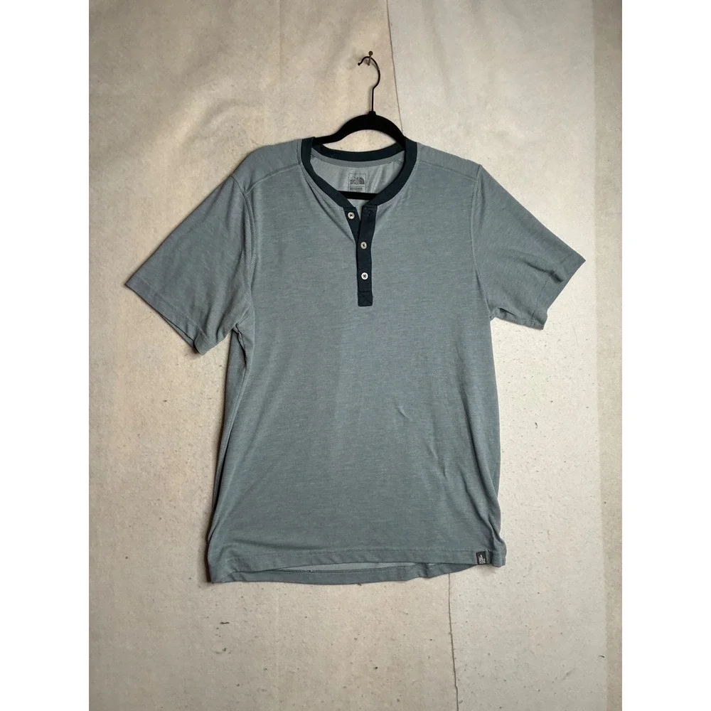The North Face FlashDry Henley Shirt Mens Large Blue Gray‎ Short Sleeve Outdoor